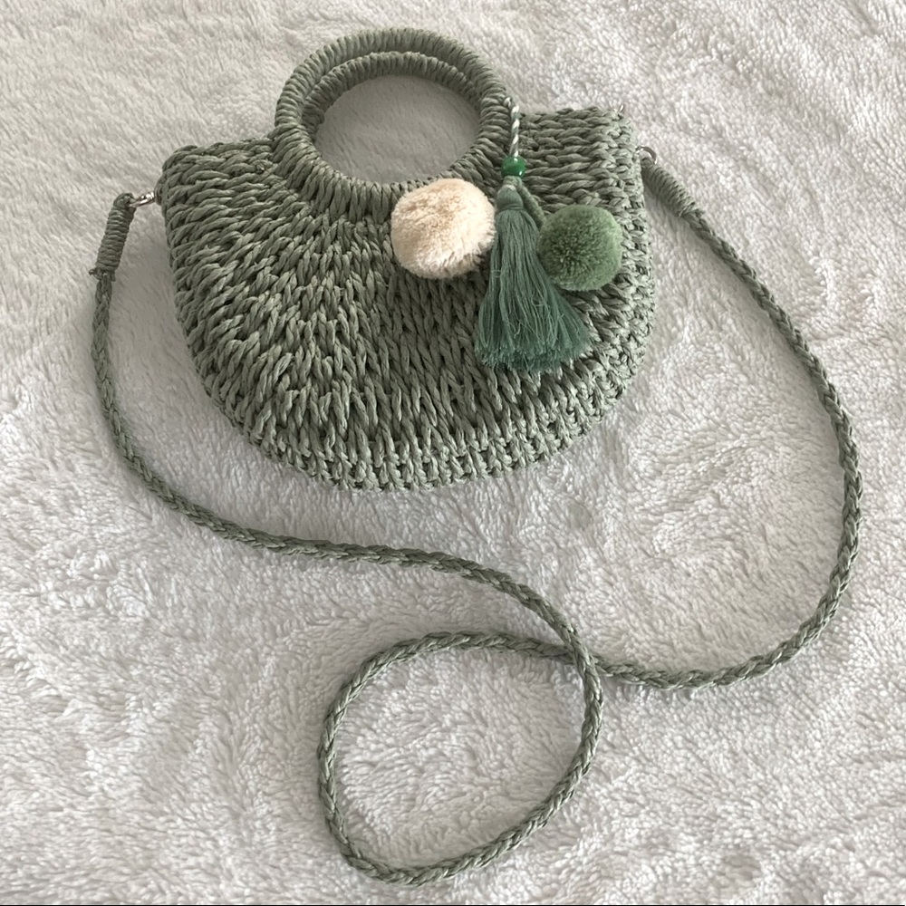Green straw crossbody bag new no tags